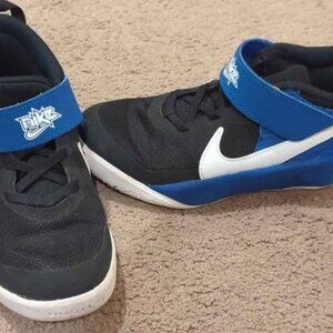Kids Nike Basketball Shoes (1Y)